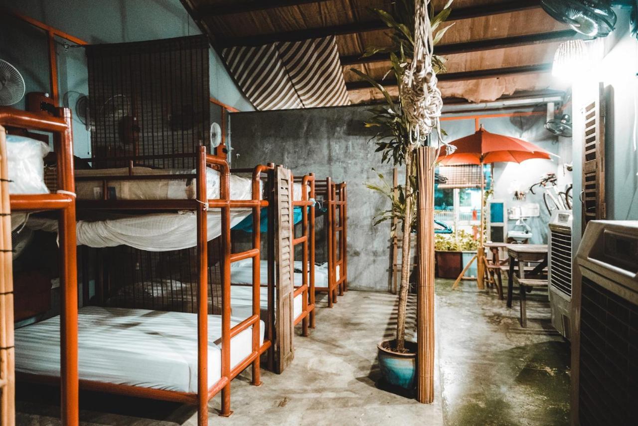 Хостел Motodorm Langkawi Куах Экстерьер фото