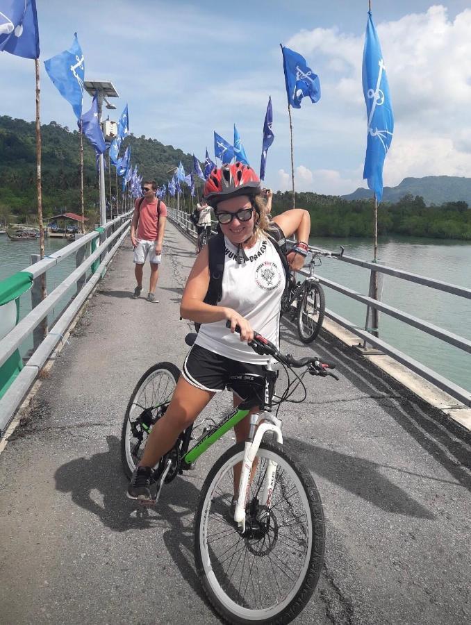 Хостел Motodorm Langkawi Куах Экстерьер фото